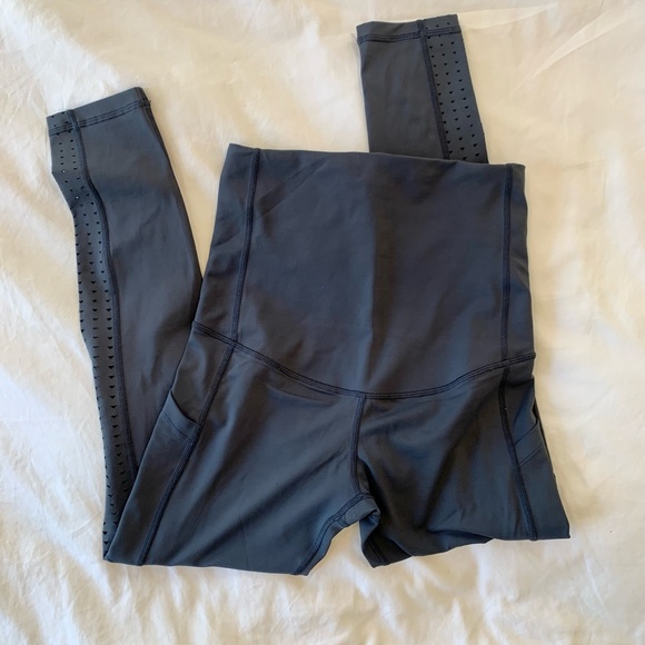 MoveMama workout maternity leggings (S) - Picture 4 of 7